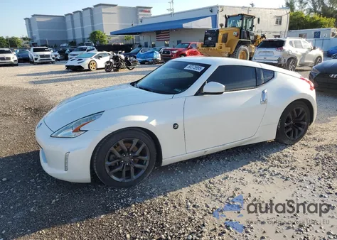 2016 Nissan 370Z Base из США, поврежденный, VIN JN1AZ4EH4GM935950